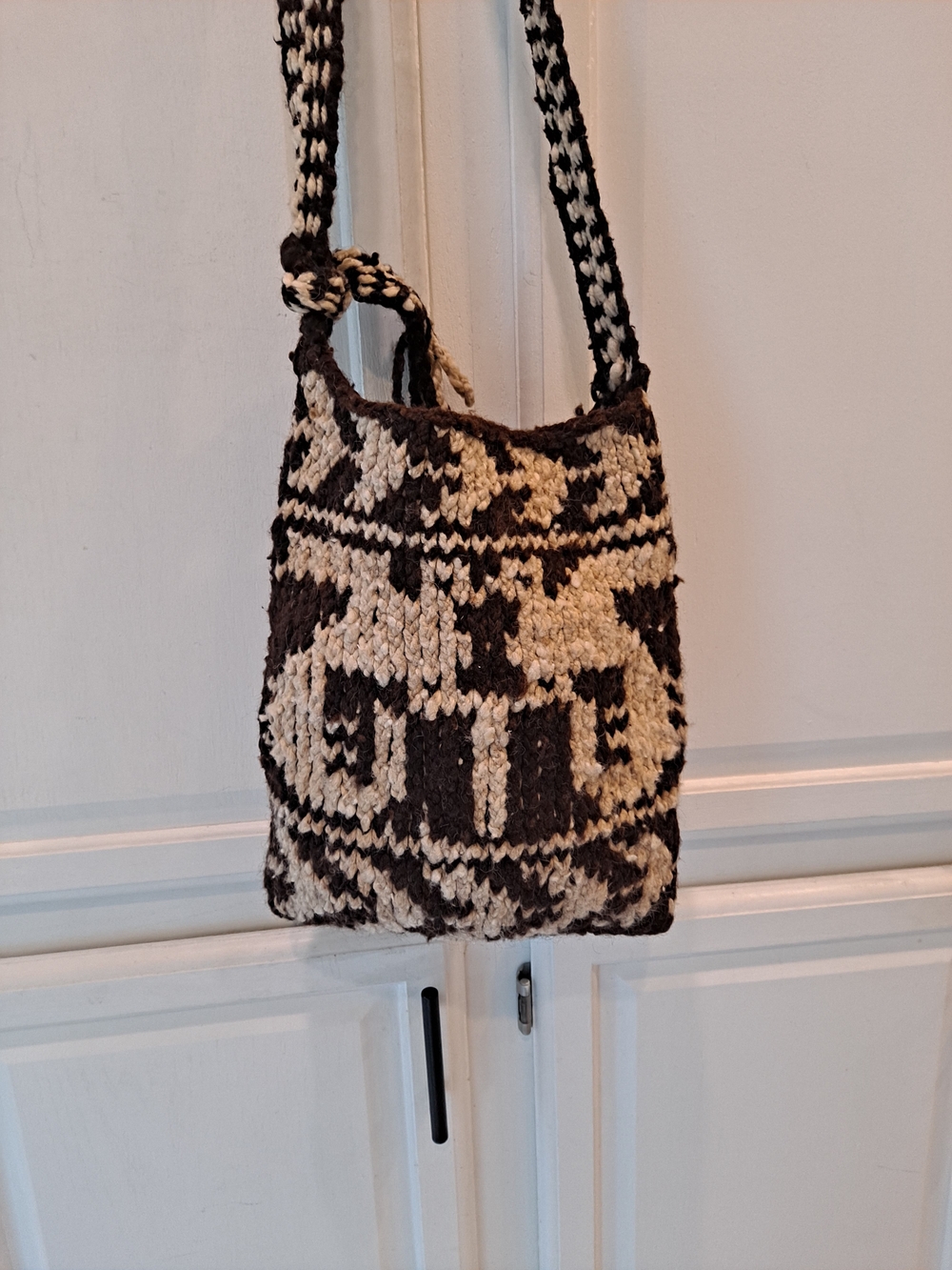 Handwoven One-of-a-kind Brown & Cream Knit Wool Crossbody Hobo Bag Vintage 70s